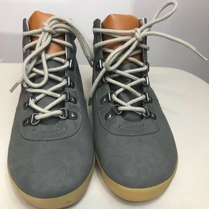 Gap Suede Hiker Shark Fin Boots